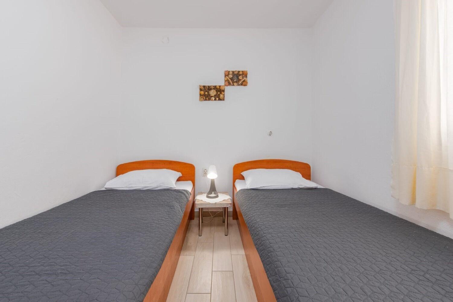 Apartments Mil - 30 M From Beach Ribarica Exterior photo