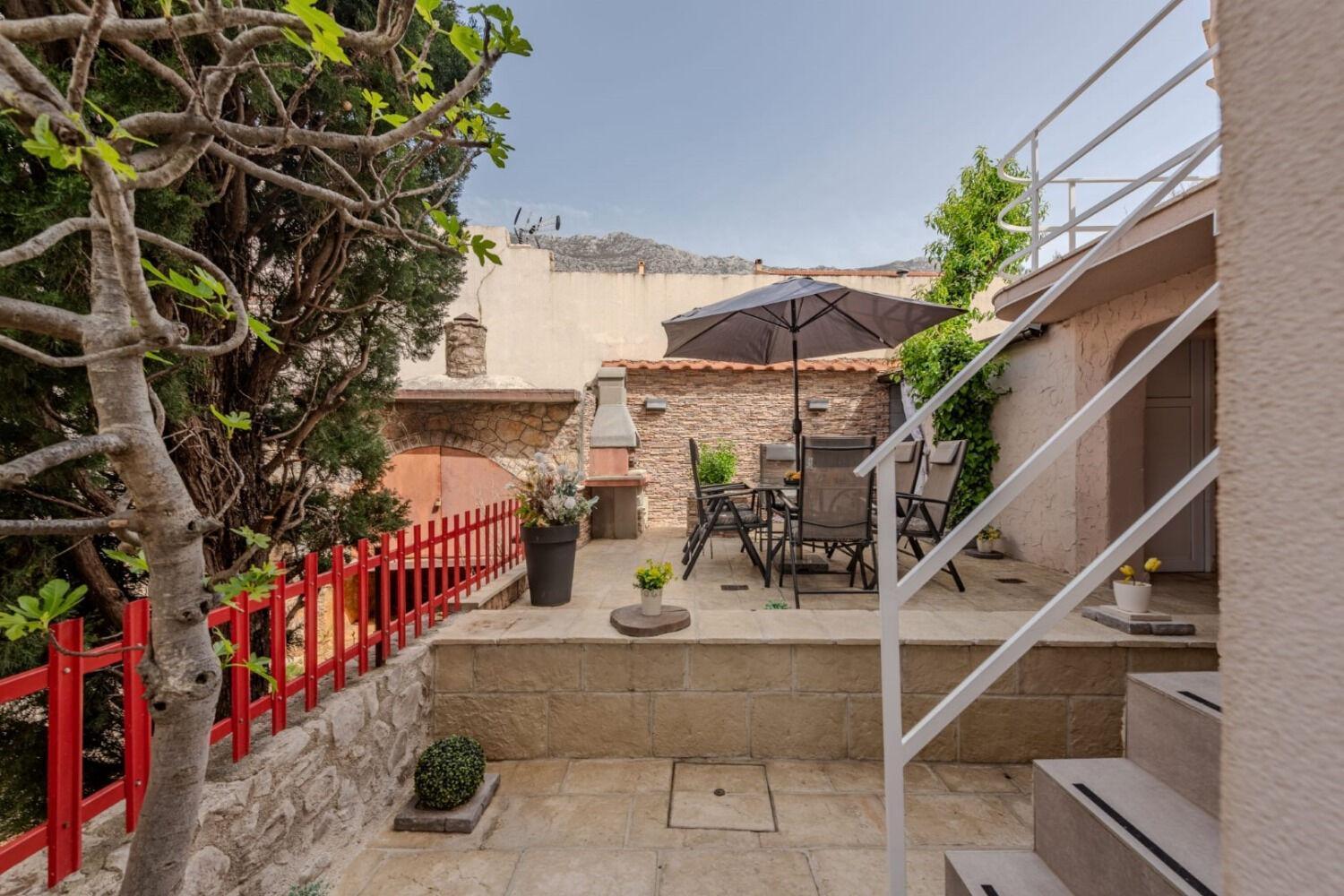 Apartments Mil - 30 M From Beach Ribarica Exterior photo